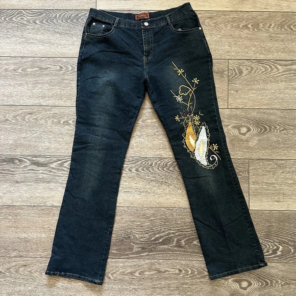 Venus Boot Leg Jeans SZ 36 Dark Wash Long Floral Embroidery Pattern EUC - Picture 1 of 8